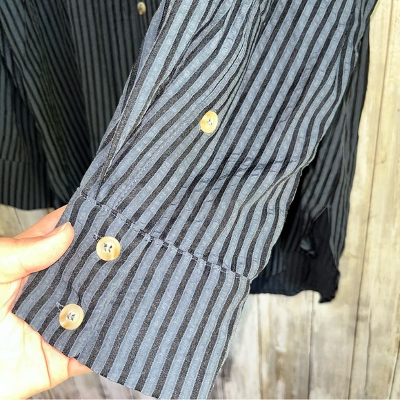Entro Blue & Black Oversized Button Down - Picture 4 of 6
